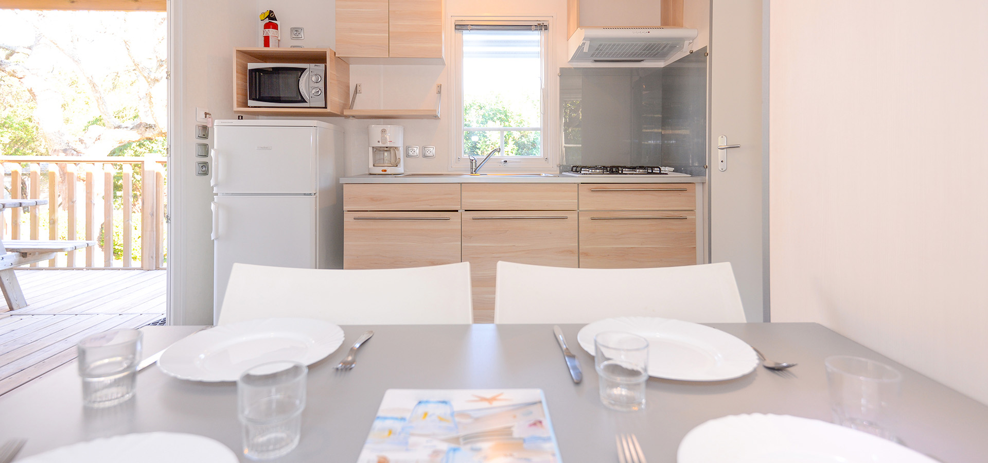 Camping la vetta bungalow arbouse cuisine
